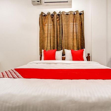 Oyo 69625 Mayuraa Residency Hotel Kumbakonam Exterior foto