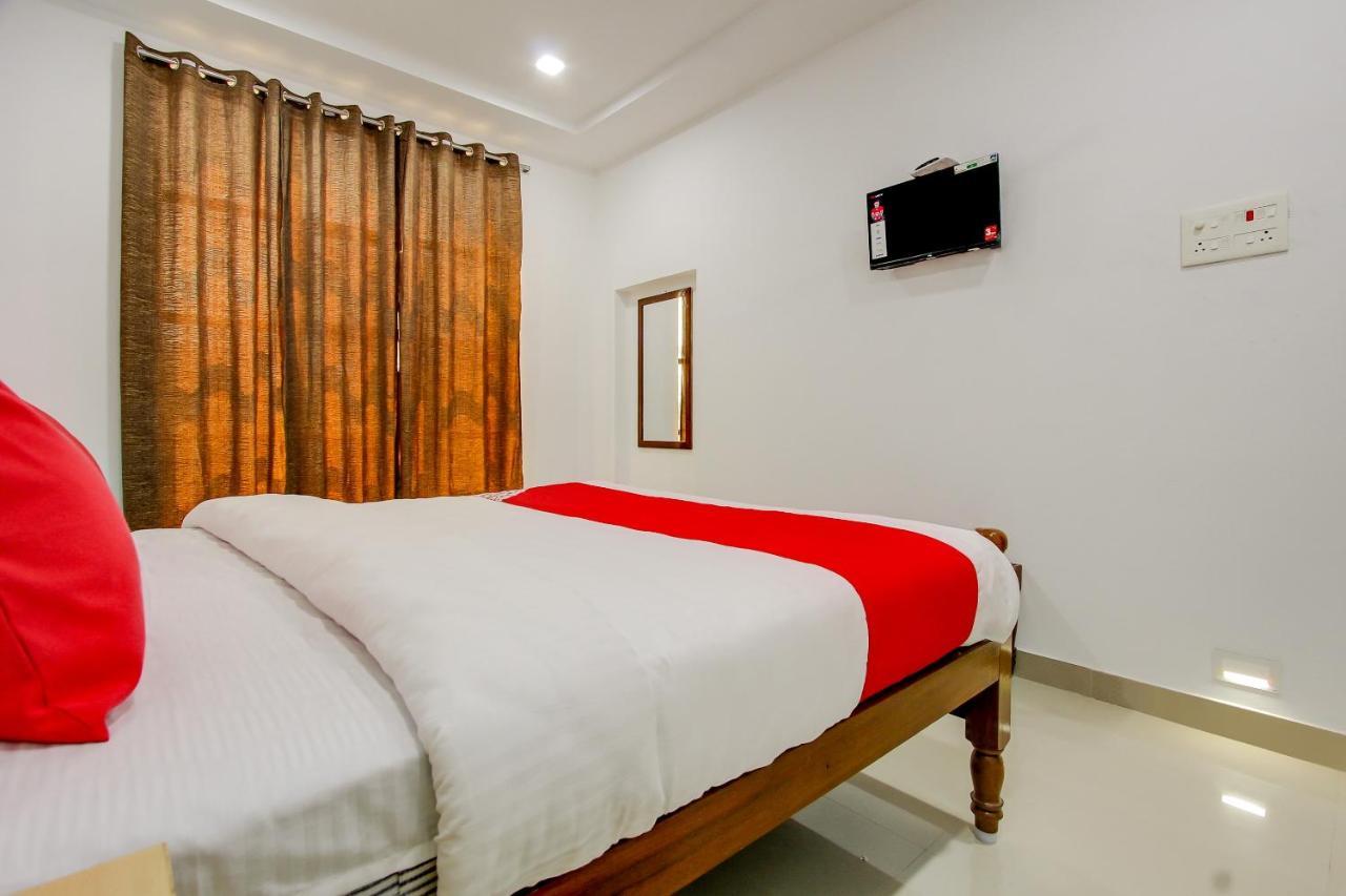 Oyo 69625 Mayuraa Residency Hotel Kumbakonam Exterior foto