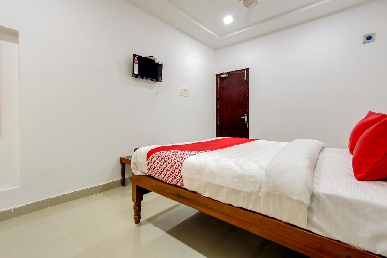 Oyo 69625 Mayuraa Residency Hotel Kumbakonam Exterior foto