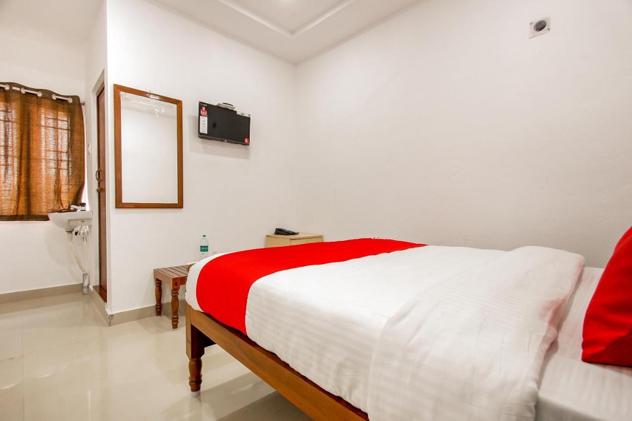 Oyo 69625 Mayuraa Residency Hotel Kumbakonam Exterior foto