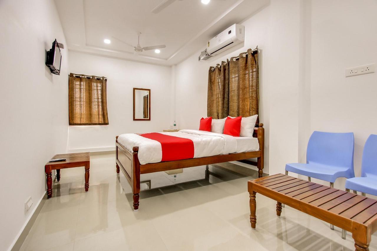 Oyo 69625 Mayuraa Residency Hotel Kumbakonam Exterior foto